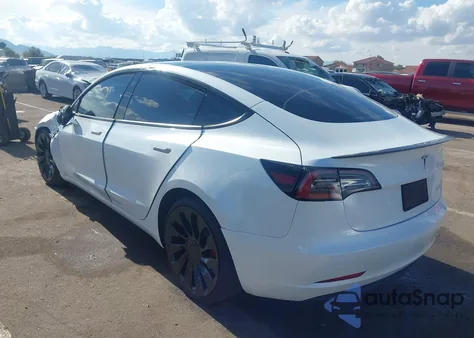 2022 Tesla Model 3 Performance Dual Motor All-Wheel Drive z USA, uszkodzony, nr VIN 5YJ3E1EC6NF357490
